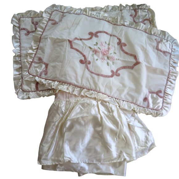 New Vintage King Shams Bedskirt Set Silk Ribbon Rose Velvet Design Cream Satin - Picture 11 of 16